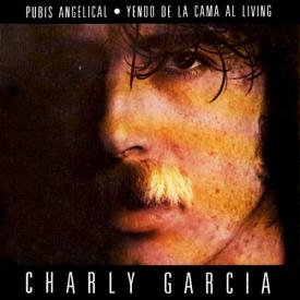 Pubis Angelical / Yendo De La Cama Al Living