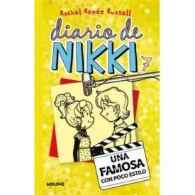 DIARIO DE NIKKI 7: UNA FAMOSA CON POCO